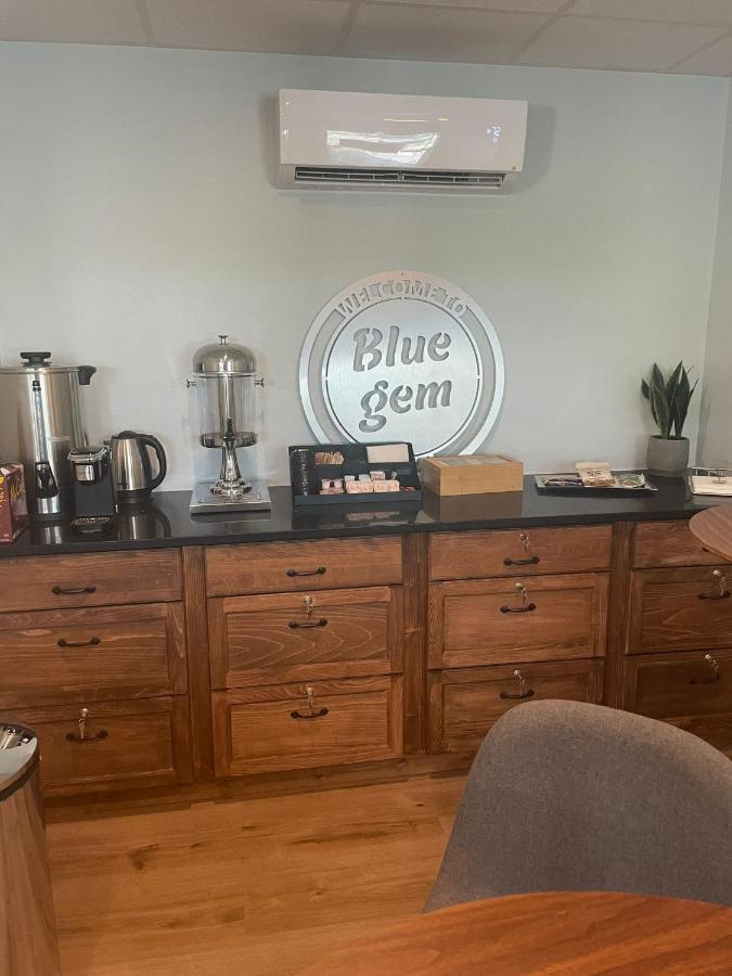 Bluegem Motel High Springs Bagian luar foto