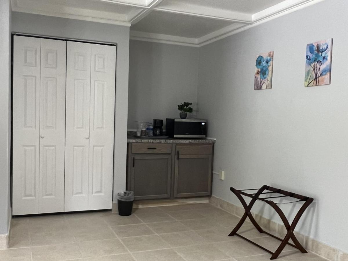 Bluegem Motel High Springs Bagian luar foto