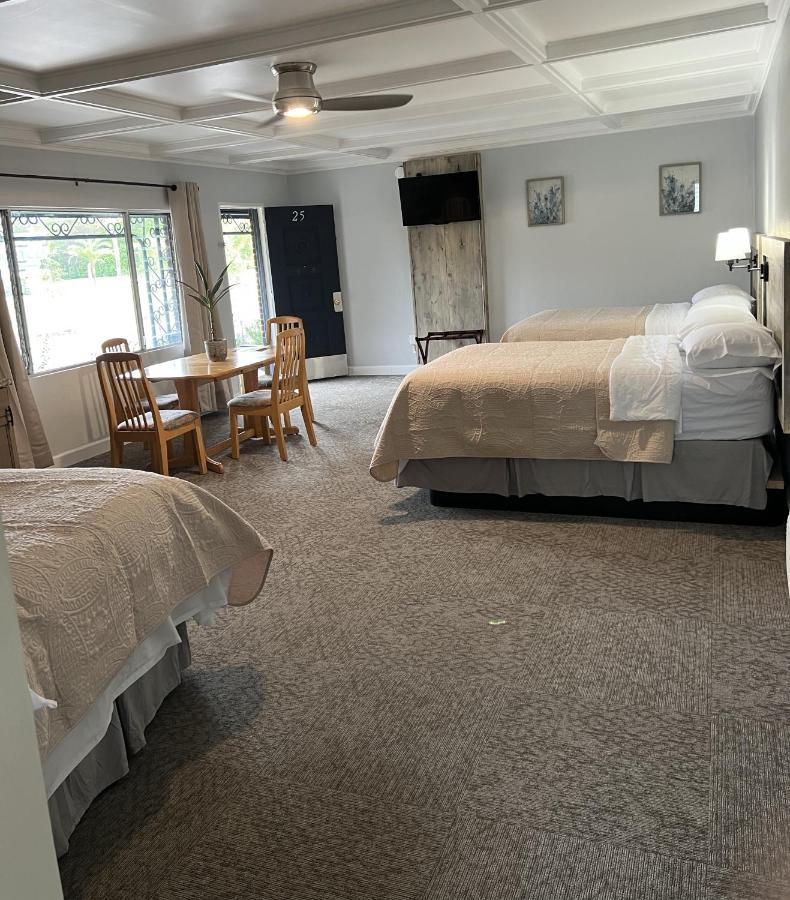 Bluegem Motel High Springs Bagian luar foto