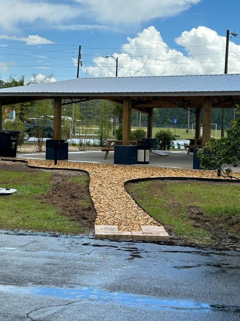 Bluegem Motel High Springs Bagian luar foto